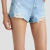 Distressed-Shorts in hellblauer Waschung Distressed-Shorts in hellblauer Waschung