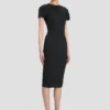 Figurbetontes T-Shirt-Kleid in Schwarz