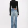 Julia-Jeans in mittelblauer Waschung Julia-Jeans in mittelblauer Waschung