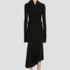 Midi-Kleid mit hohem Ausschnitt in Schwarz Midi-Kleid mit hohem Ausschnitt in Schwarz