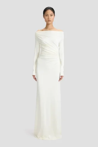 Schulterfreies Abendkleid in Elfenbein