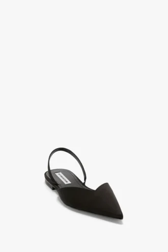 the victoria angle halter back flat aus schwarzem satin 2 330x495 - The Victoria Angle Halter Back Flat aus schwarzem Satin