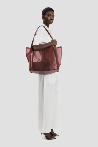 The Victoria Tote Bag Large in Burgundy Mesh The Victoria Tote Bag Large in Burgundy Mesh