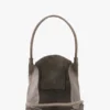 The Victoria Tote in kieselgrauem Wildleder The Victoria Tote in kieselgrauem Wildleder