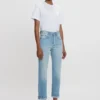 Victoria-Jeans in hellblauer Waschung Victoria-Jeans in hellblauer Waschung